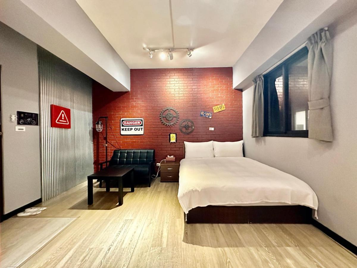 御旅 Inn Tajcshung Kültér fotó