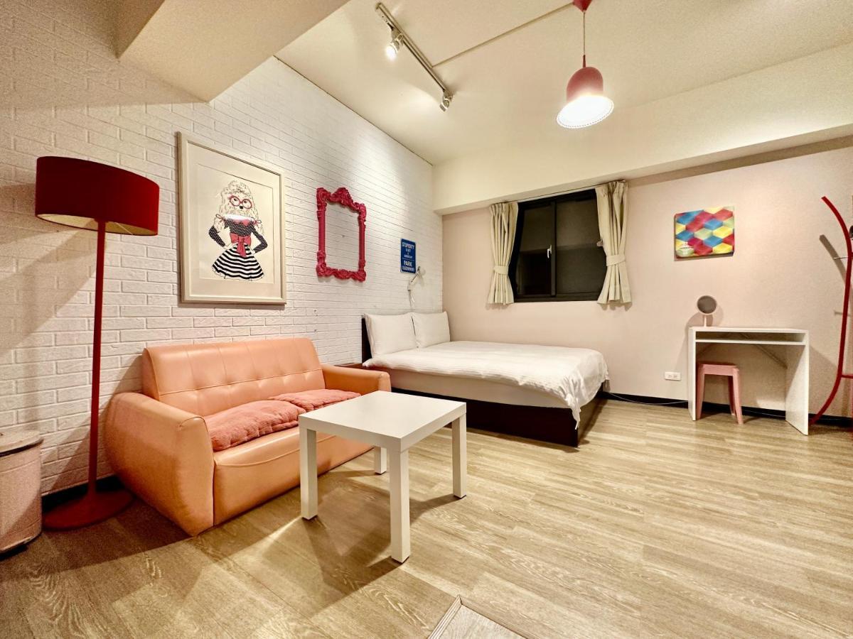 御旅 Inn Tajcshung Kültér fotó