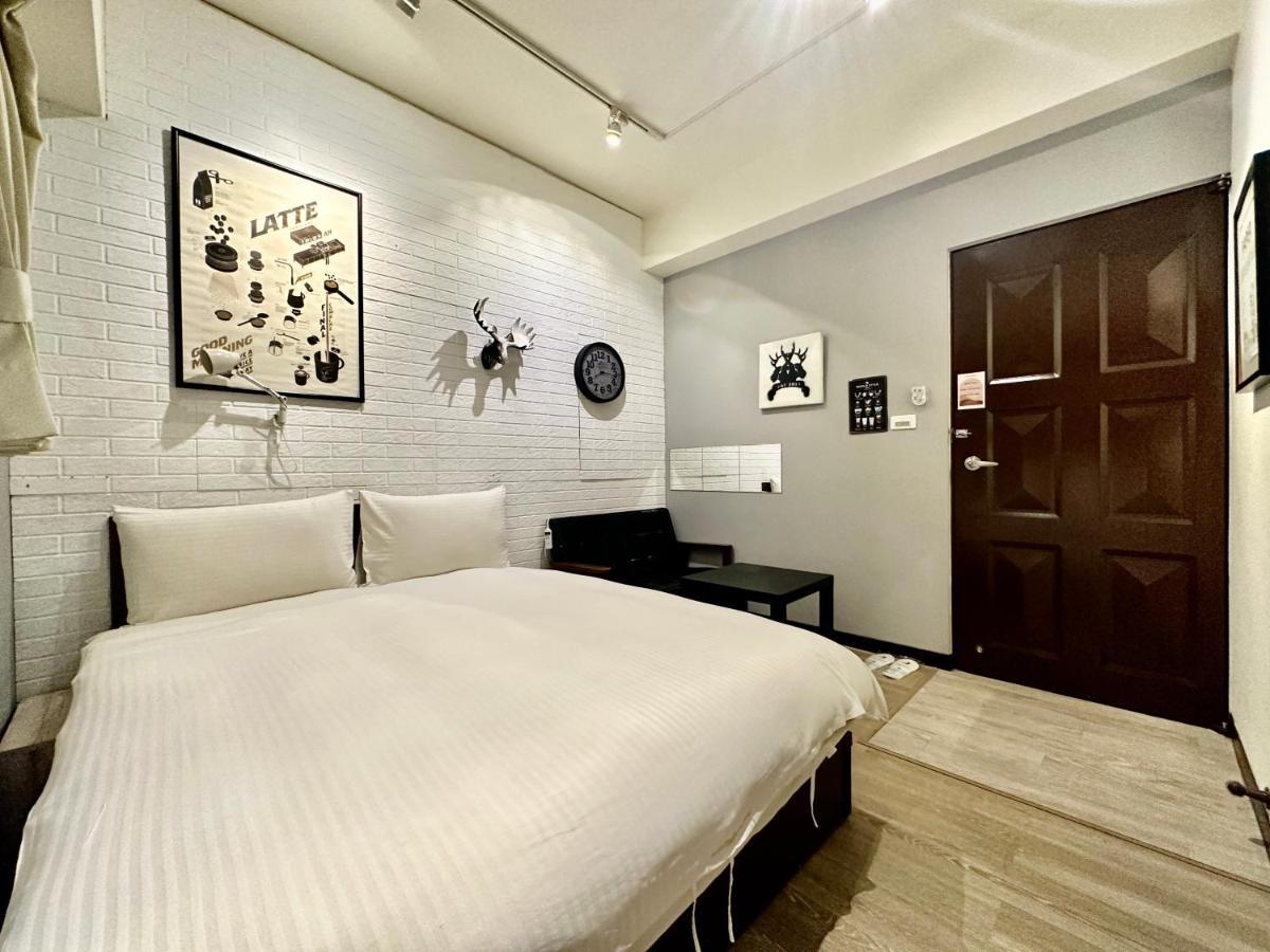 御旅 Inn Tajcshung Kültér fotó