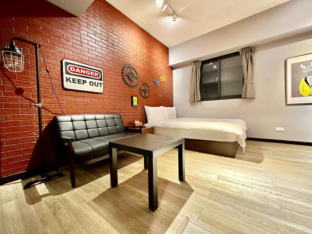 御旅 Inn Tajcshung Kültér fotó