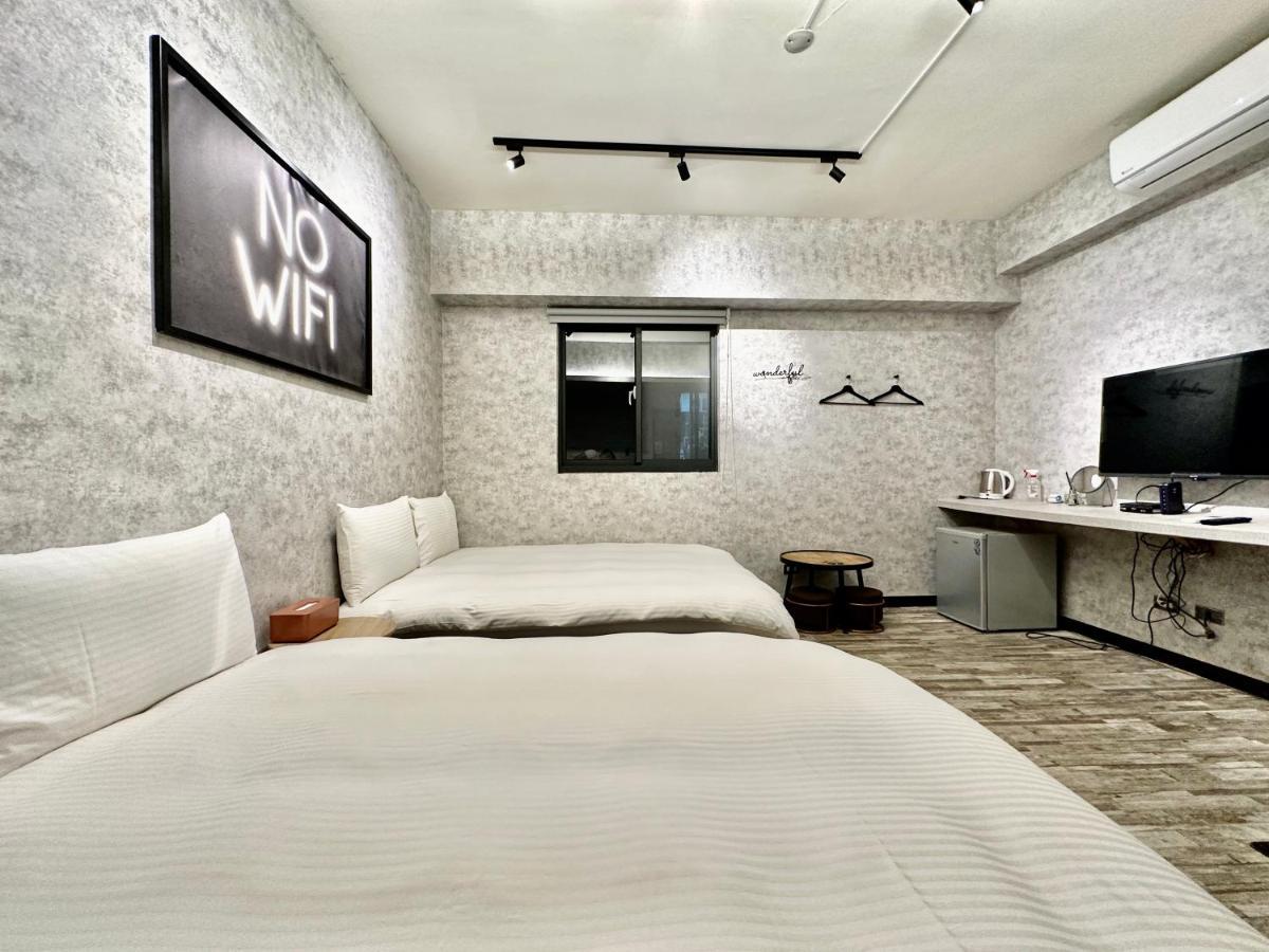 御旅 Inn Tajcshung Kültér fotó