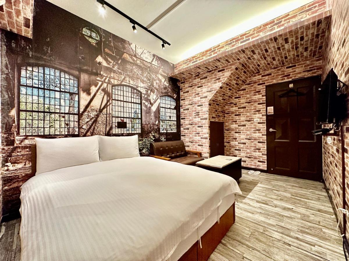 御旅 Inn Tajcshung Kültér fotó