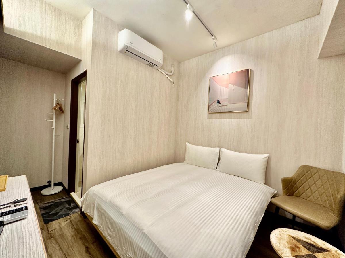 御旅 Inn Tajcshung Kültér fotó