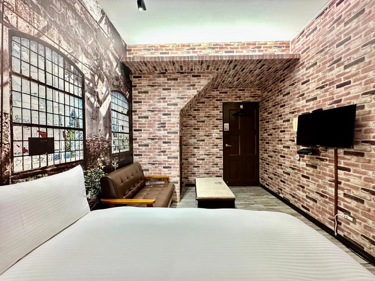 御旅 Inn Tajcshung Kültér fotó