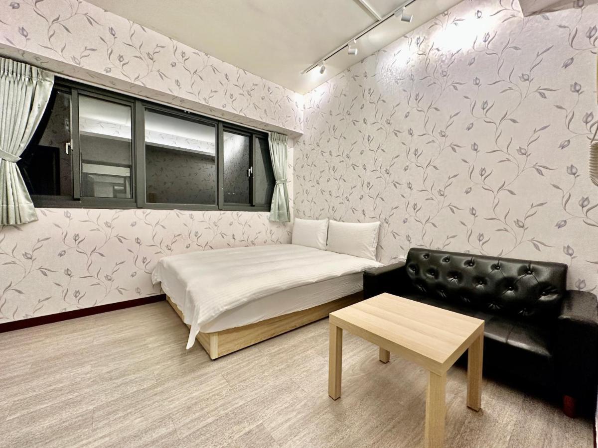 御旅 Inn Tajcshung Kültér fotó