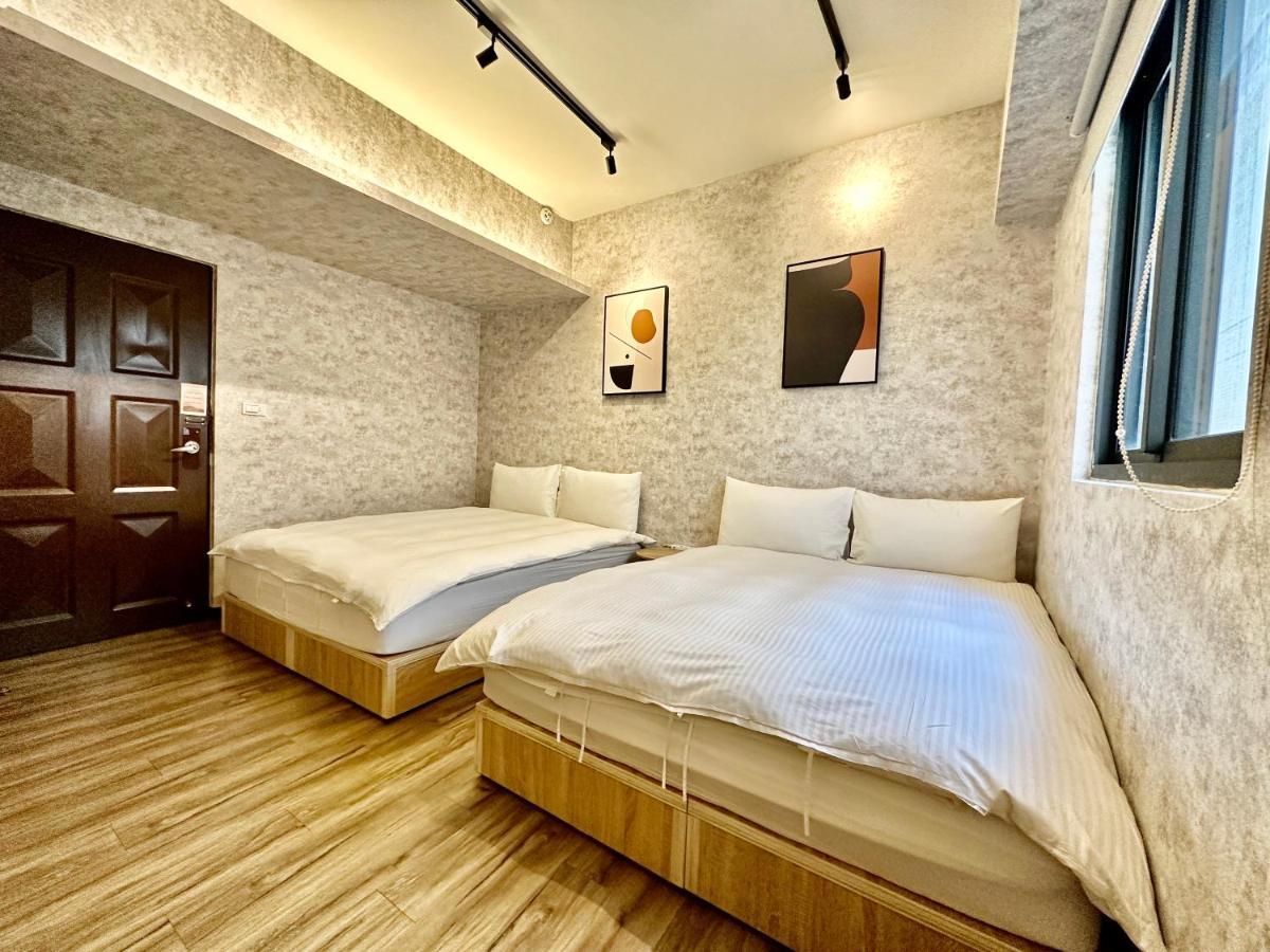御旅 Inn Tajcshung Kültér fotó